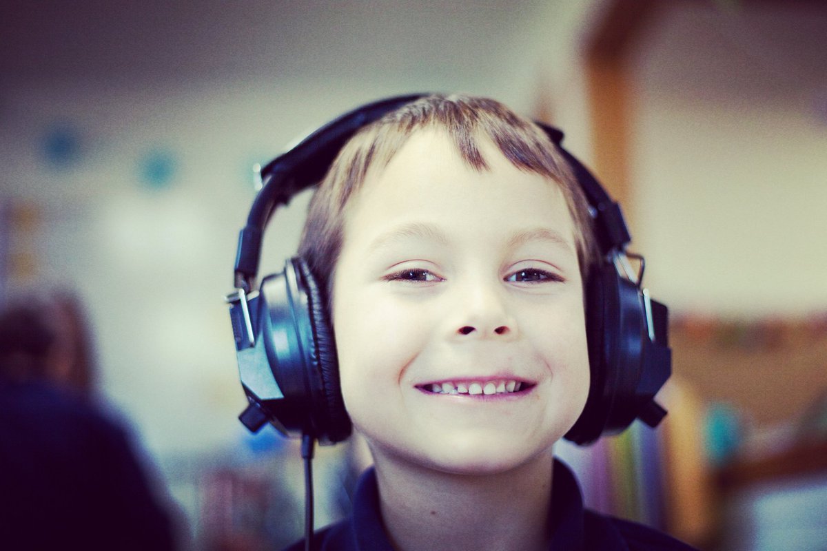 ReadOutForMe1's tweet photo. Audio Books provide a MORE SENSORY READING EXPERIENCE

https://t.co/KB9ha3eKDn

#pdfreader #wordreader #filereader #hack #readoutloud #audiobook #officehack #paperwork #translate #audio #readoutforme #reading #listen #multitasking #safe #reliable #free #texttospeech https://t.co/f7a3qhAmtr