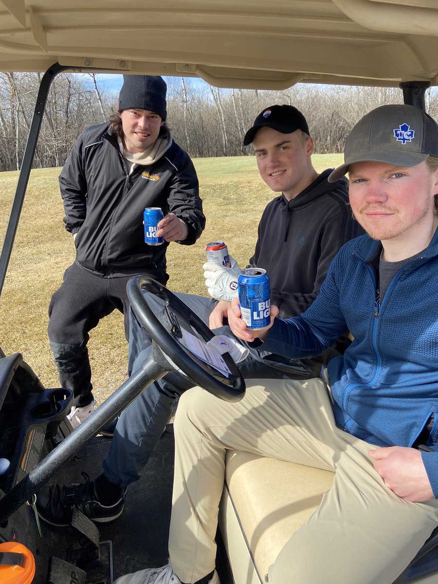 dustinasham's tweet photo. Cheers for March golf in Manitoba! 🍻 @ShiloCC @DalePennerMB @brettkitt17 https://t.co/6oNsE5r6OI
