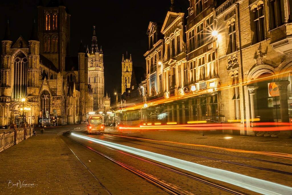 bart2525's tweet photo. Nog eentje om het af te leren. Stad Gent by night 🙂.
.
.
.
.
.
#gent #lightpaint #light #lightpainting #lightlines #langesluitertijd #longshutterspeed #photographylovers #photoart #explore #wanderphotography #lookaround #photo #photooftheday #picofth… https://t.co/hYTlfkt0uS https://t.co/sOk7qtQPTK