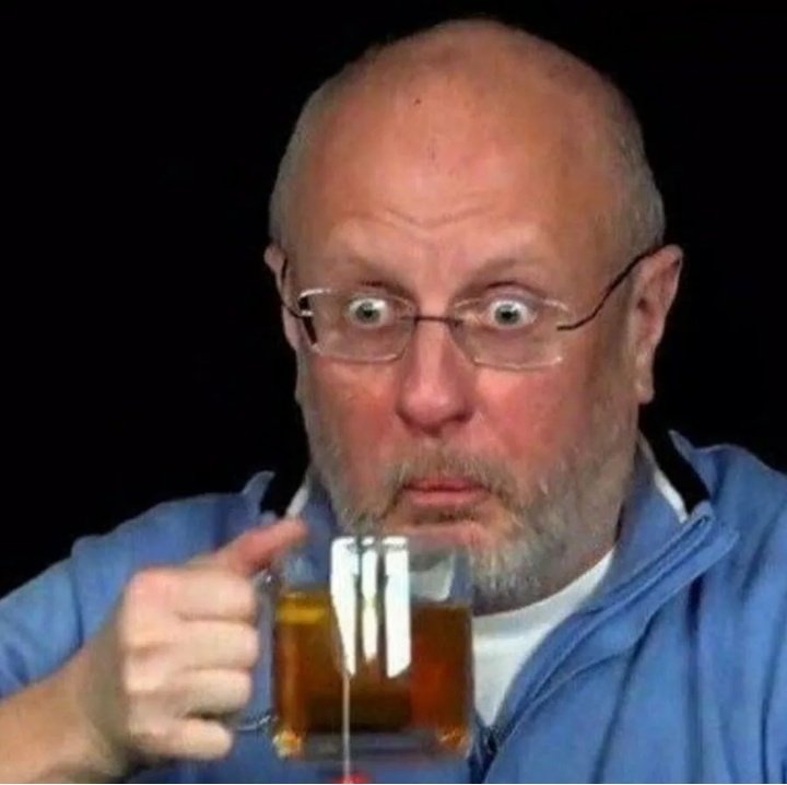 fuckingemoclown's tweet photo. ГОСПОДИ ПРОСТИ Я ВСПОМНИЛА КОГО ДЖЕРАРД МНЕ НАПОМИНАЛ https://t.co/hJOK80Ojz3