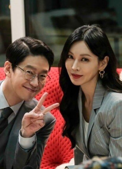jjoknyangluvr's tweet photo. since aliana asked for it here is a cute oppa j&t with missy seojin #shipissailing #coupleoftheyear https://t.co/4ldEVAqgcw