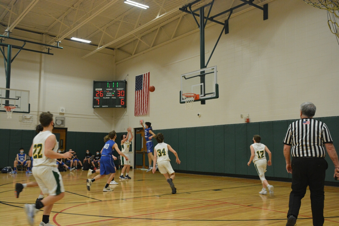 cormack_mcgee's tweet photo. Still more photos from the March 1, 2021 @WeAreMcGee Boys #Basketball game vs. #EastHampton.  #WeAreMcGee #BerlinCT #BerlinCTschools #BerlinPSPride #sports @B_Plona @mark_centurelli https://t.co/naA3gclQwQ