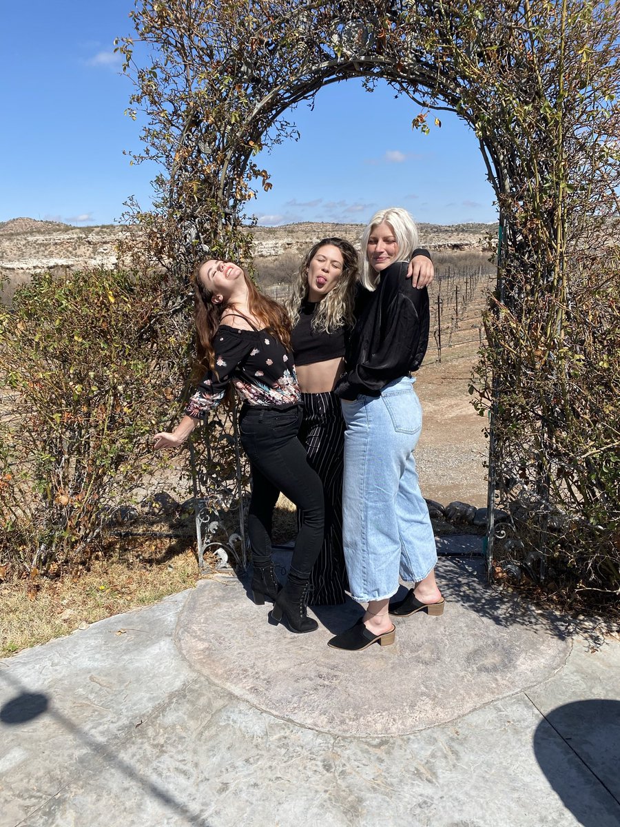 maddie_duecker's tweet photo. Little picture drop from spring break Sedona trip🌻🌳🌼 https://t.co/7KMaCijmAw