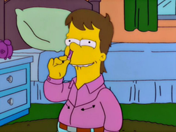 Homer: 8 años. Haciendo una apuesta consigo mismo, consigue meterse dieciséis lápices de cera por la nariz de una sentada. Uno se le quedará dentro para siempre. El mismo año, el documentalista Declan Desmond graba su primera parte del especial "Growing up Springfield".