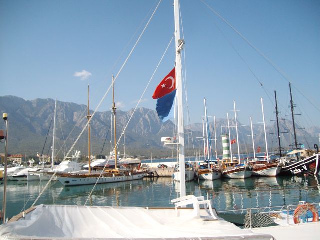 PerconaRocks's tweet photo. Percona memories. Back to 2008
Being a completely distributed team, meetings are very important for us and that time we went to Turkey at the end of October 2008.

We had a great time spent together - comparing work sessions and fun!

Enjoy the pics, more info in our Instagram! https://t.co/HdeCoYEdeF