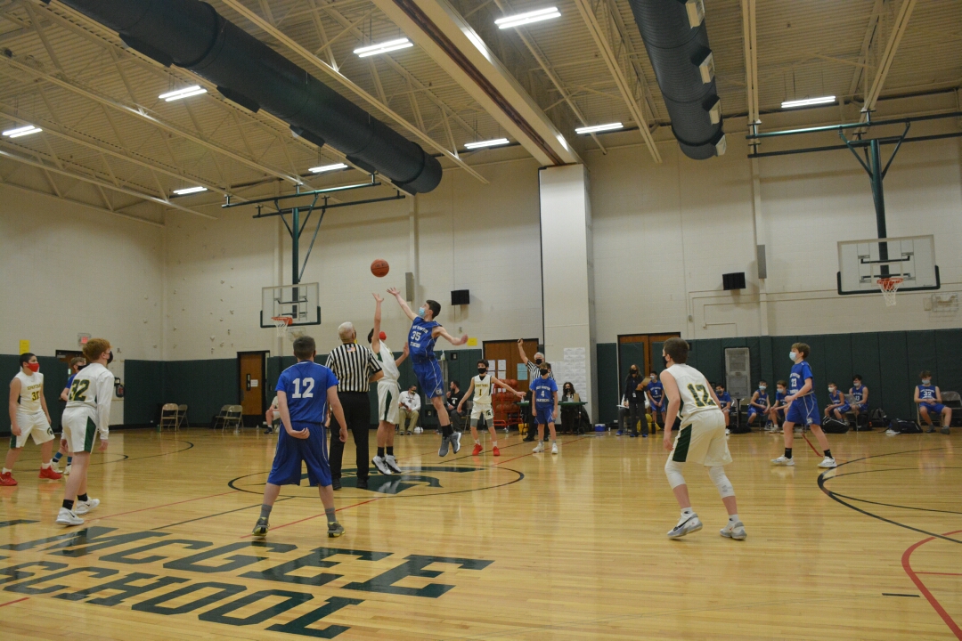 cormack_mcgee's tweet photo. Additional pictures from the March 1, 2021 @WeAreMcGee Boys #Basketball game vs. #EastHampton.  #WeAreMcGee #BerlinCT #BerlinCTschools #BerlinPSPride #sports @B_Plona @mark_centurelli https://t.co/Nj0BkVAhZm