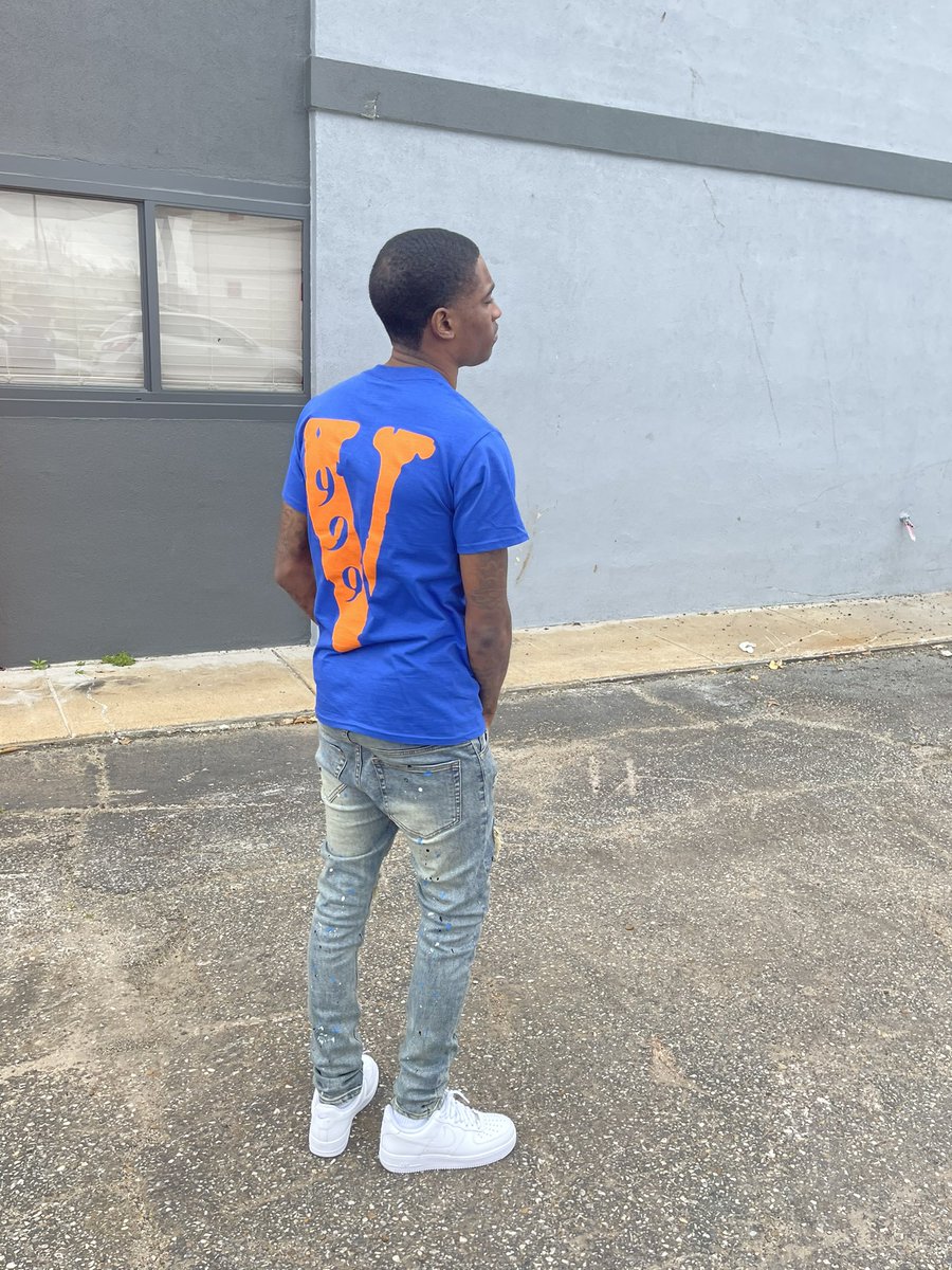 dc_soldier6's tweet photo. Shawty say she want CC,I ain't even got no email💯💰🔥#LONGLIVEZEE https://t.co/dKCUF3Wjto