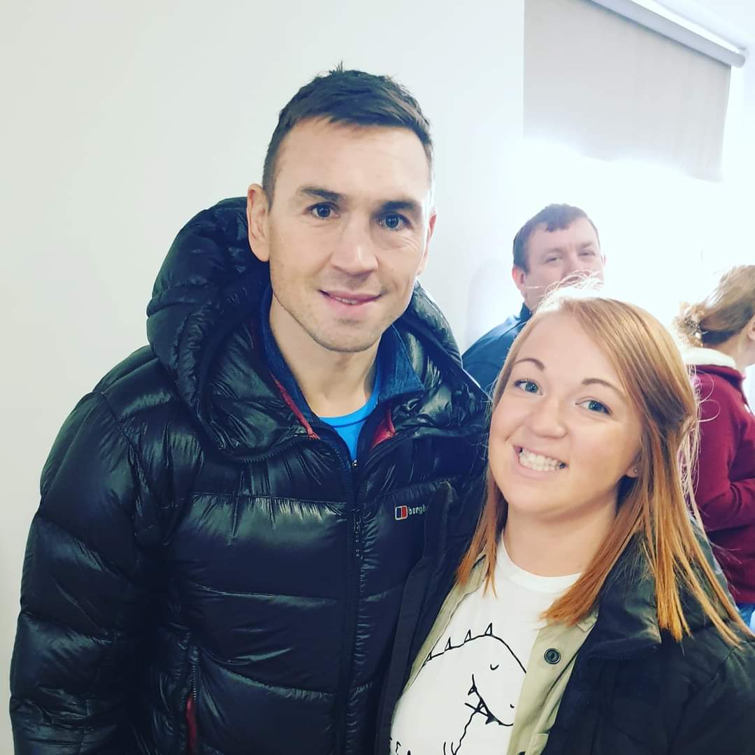 NFTMintLord's tweet photo. 👇RUGBY LEAGUE WE NEED YOU👇

The man on the left, Kevin Sinfield ran 7 Marathons in 7 days &amp; raised £2.7M

The man on the right, @Marathon_Man110 is running 110 Marathons in 110 days &amp; is currently on £45K

Today was DAY 49

Please RT &amp; Give him a Follow

https://t.co/1qN1tofMAV https://t.co/fGQ80Nz33s