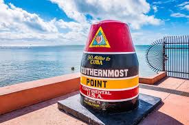grandhavcoffee1's tweet photo. Today visiting a potential future Grand Havana cafe on the most southern point in Key West, Florida.
#90miles #Southernmost-point #grandhavanacafe #GHAV https://t.co/AOdu6ErFFd