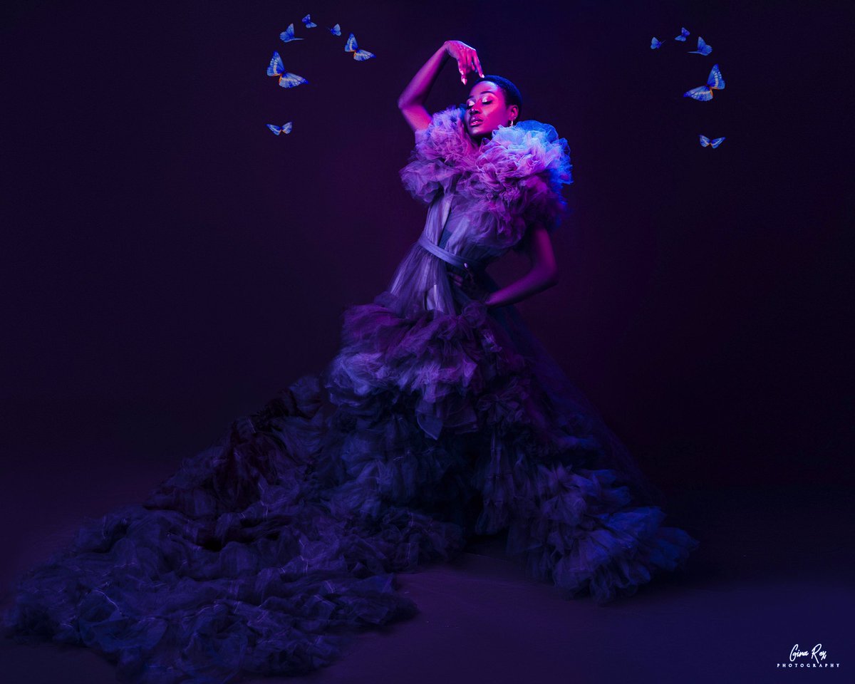 GinaRex_'s tweet photo. Finally gathered enough confidence to put my art out here.. Images shot and edited by me: Ameh Regina (GinaRex_ on IG) https://t.co/dRO9ObtsU8