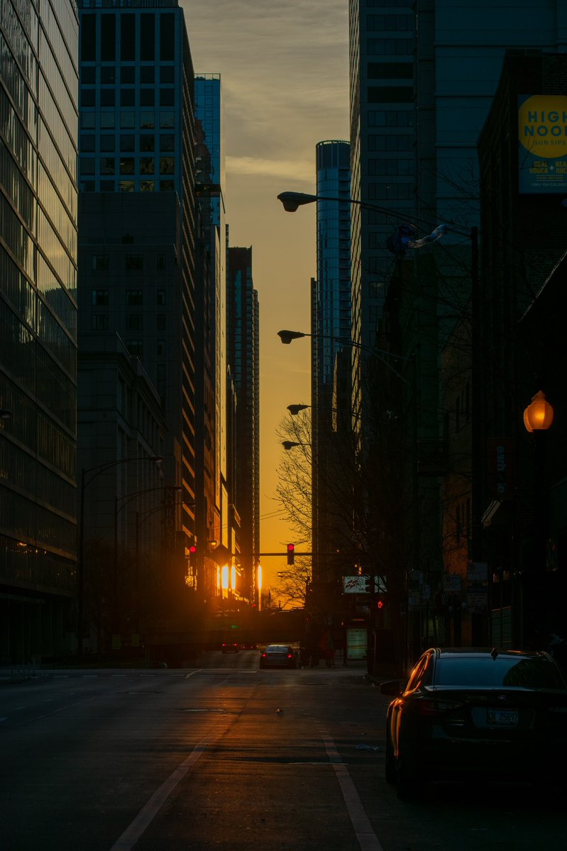 it all passes by so fast 
#ChicagoHenge this morning