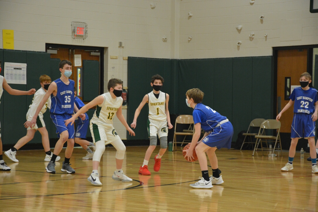 cormack_mcgee's tweet photo. A last few pictures from the March 1, 2021 @WeAreMcGee JV Boys #Basketball game vs. #EastHampton.  #WeAreMcGee #BerlinCT #BerlinCTschools #BerlinPSPride #sports @B_Plona @mark_centurelli https://t.co/46m6jjFVlu