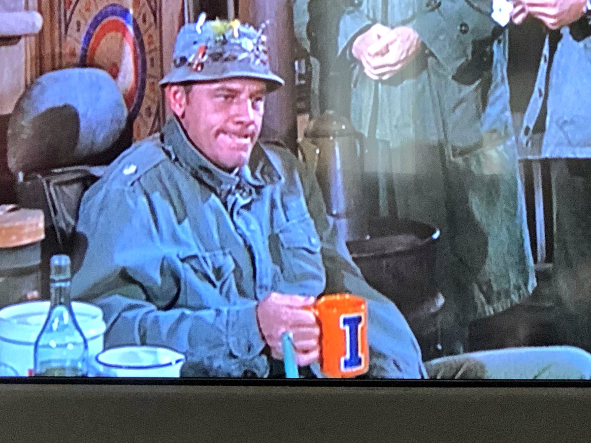 KevinMurphy_74's tweet photo. Actual look of me and my coffee this afternoon...#RIPBracket https://t.co/pPPkHnyeyL