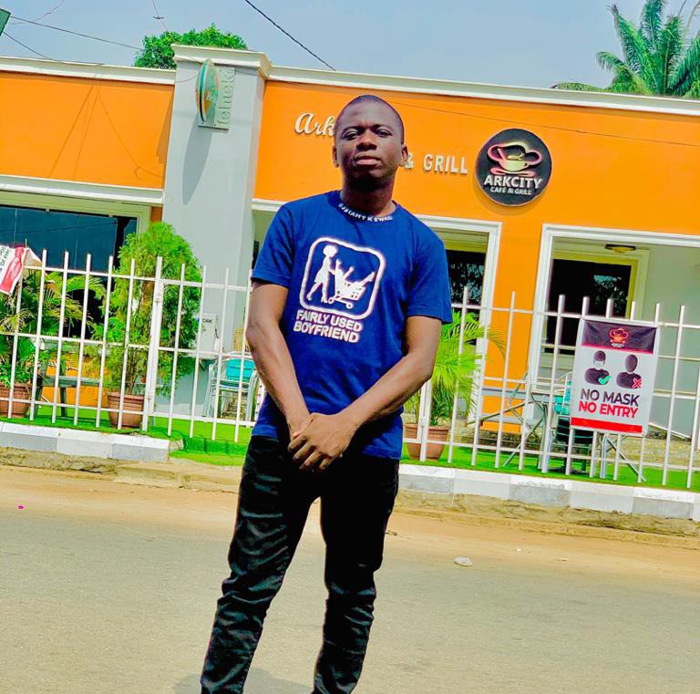 Bonezworldng's tweet photo. Industry heavy weights.
Theophilus Samber x Theophilus Samber x Ps Lamar x Afrokvng Tyc.
We are all ready for @Daddysasmusic
@noobvee_wtm x @od_woods x @Youngzil - It's Allowed.
https://t.co/Z5B77icOdp
#itsallowed
Photo credit: @Nonsodaniels1
#Togethernese is the key
#BMW https://t.co/v8fu2R9rFf