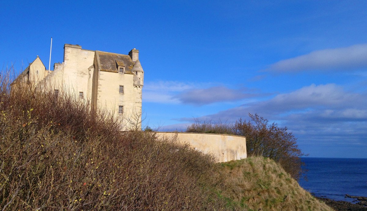 WorthingtonD's tweet photo. Ballone Castle today, looking out across the Moray Firth from the Tarbat peninsula. It passed between the Dunbars of Tarbat and Munros of Meikle Tarrel before Sir Rorie MacKenzie of Coigach acquired it in 1623. The MacKenzies made substantial additions to it in subsequent years. https://t.co/JsDWfk85jo