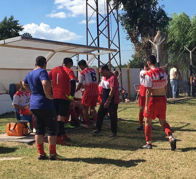 ClubMaciel's tweet photo. ⚽️ FÚTBOL MAYOR
RESERVA
Final del primer tiempo!
#Belgrano 0 - 0 #ClubMaciel https://t.co/bqlfMPzCwd