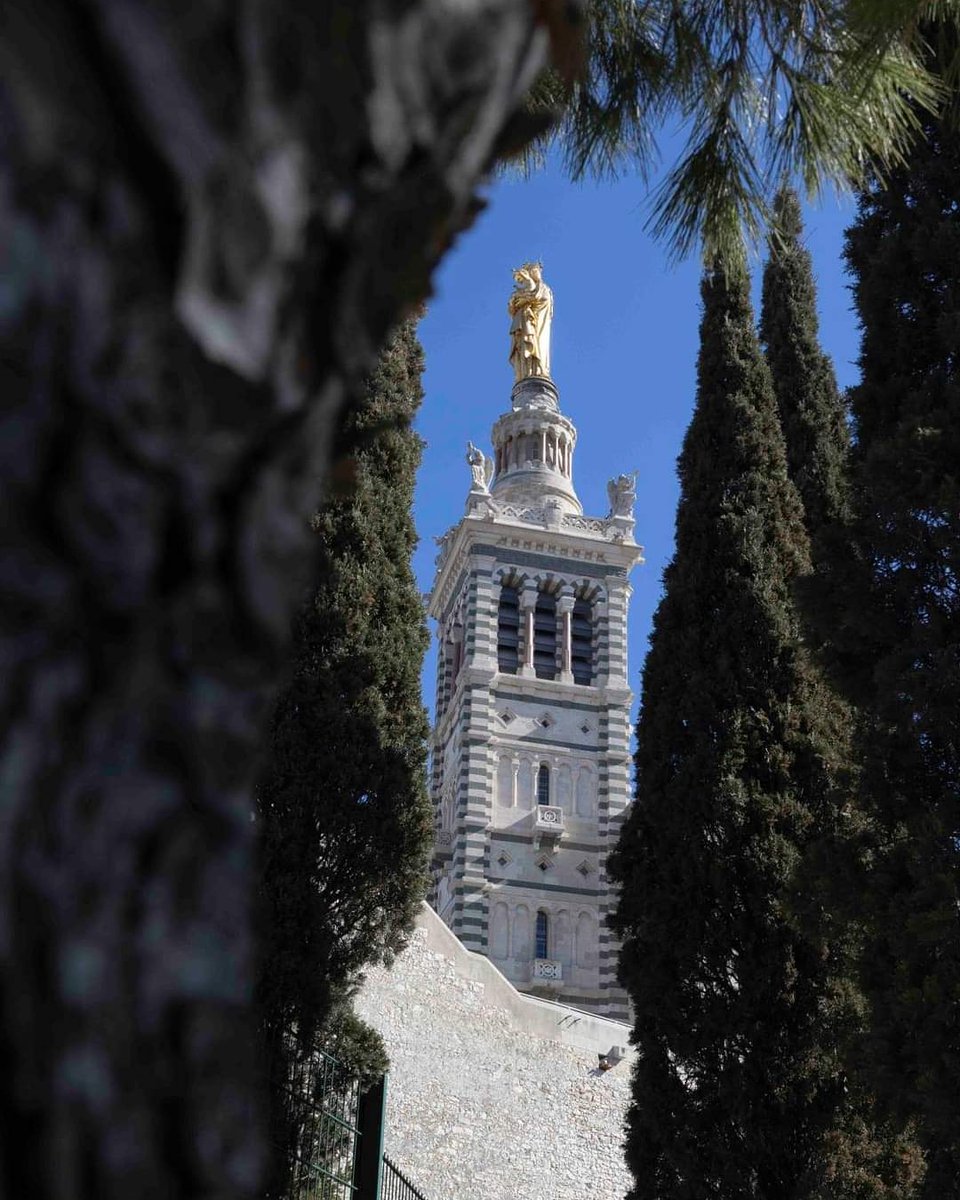 lionel_duval's tweet photo. 🙏💙🙏 #notredamedelagarde #villedemarseille #bleuazur https://t.co/1WcQMaoR0P
