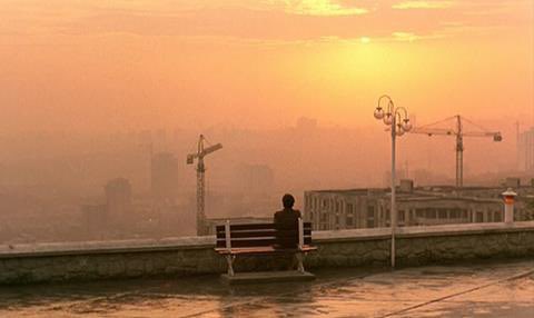 MatthewKasowski's tweet photo. 🇰🇷 Memories of Murder (2003, Bong Joon-Ho)
🇮🇷 Taste of Cherry (1997, Abbas Kiarostami)
🇯🇵 My Neighbor Totoro (1988, Hayao Miyazaki)
🇮🇩 The Raid (2011, Gareth Evans) https://t.co/KpMh73ruau