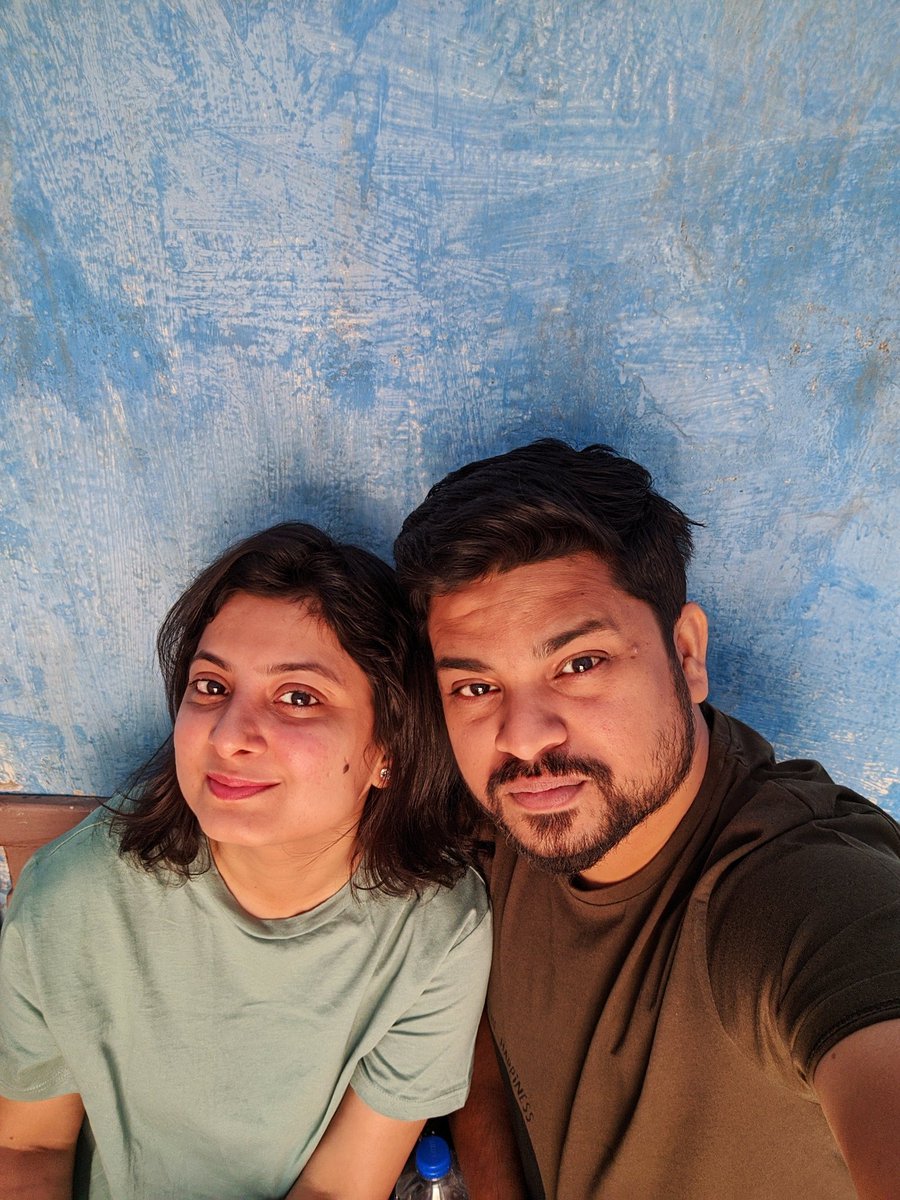 TripsAndLove's tweet photo. Here's a short glimpse of how we spent our Day-1 in #Udaipur.

➡️ Crossed the old alleys, soaked in the magical views of Lake Pichola, spent some time near a "Ghat" &amp; relished some of Rajasthan's delicious savouries, along side the lake-view. 🚣‍♀ @my_rajasthan @incredibleindia https://t.co/ZA9cOIF1Qf