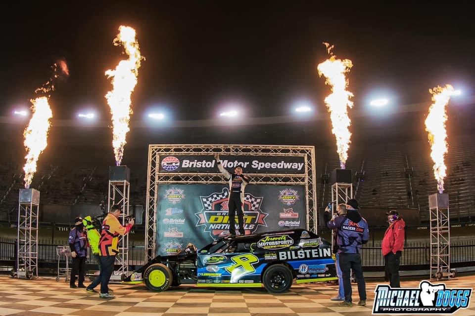 HUGE night for <a href="/LonghornChassis/">Longhorn Chassis</a> last night at @BMSupdates for the @BristolDirt! Congratulations to both <a href="/TheFast49/">Jonathan Davenport</a> &amp; <a href="/Highsidetickler/">Kyle Strickler</a> on their mega wins! 🤘🏁 <a href="/bilsteinUS/">Bilstein Shocks</a> 

📸: <a href="/MichaelBoggsPh1/">Michael Boggs Photography</a>