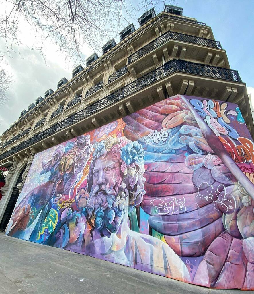 idscreative's tweet photo. Sunday stroll ✨
#rivegauche #parisianlifestyle https://t.co/I9F4uAdUA2 https://t.co/VS3lk4xjDv