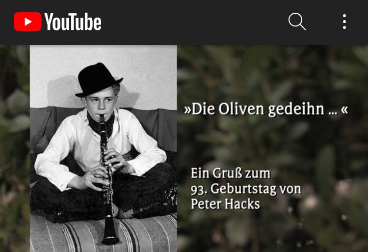 💐Gedenkfeier: Kleine Party mit Texten und Gedichten zum Werk des deutschen Dichters und Denkers #PeterHacks am Grab auf dem Französischen Friedhof Berlin
Video von der Peter-Hacks-Gesellschaft
»Die Oliven gedeihn ... « – Zum 93. Geburtstag von Peter Hacks youtu.be/afbQk6W4jWo