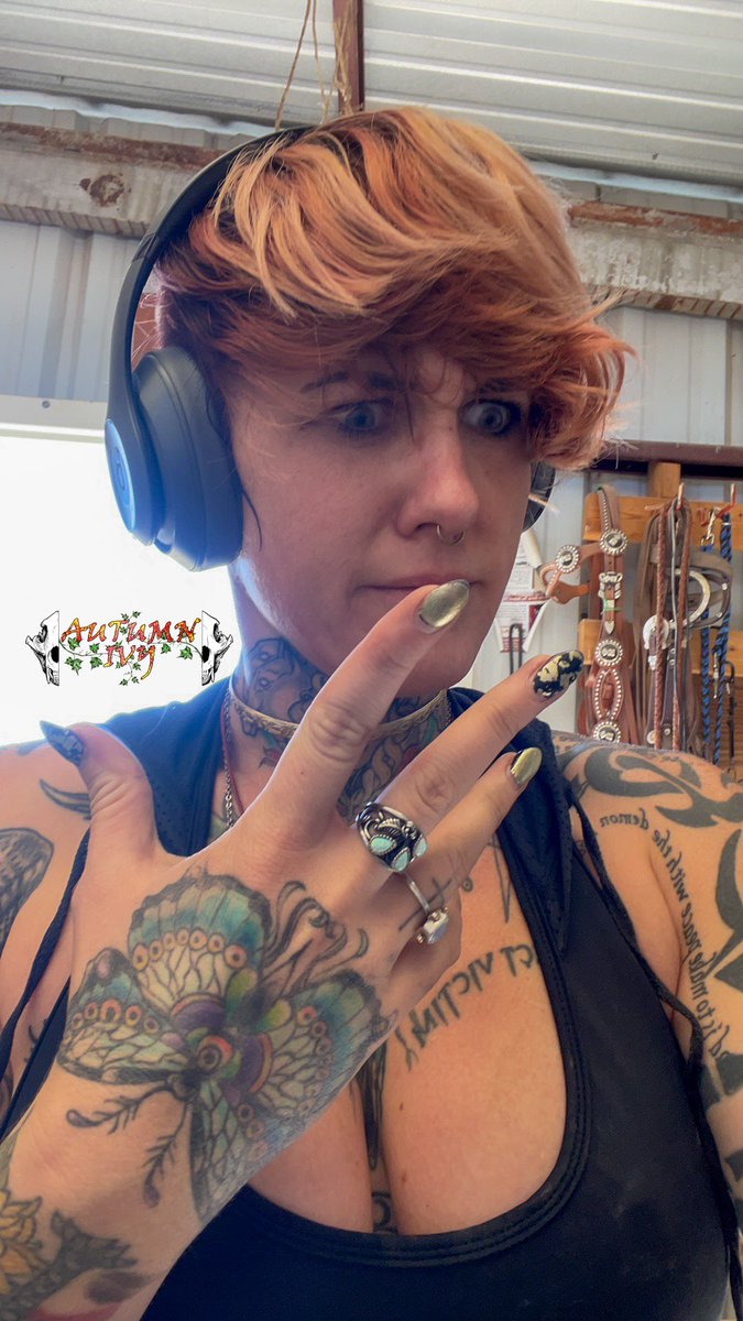 xXAutumnIvyXx's tweet image. When you’re not sure what you just read but you know it’s carrying some real Gordon Ramsey at a McDonalds energy.