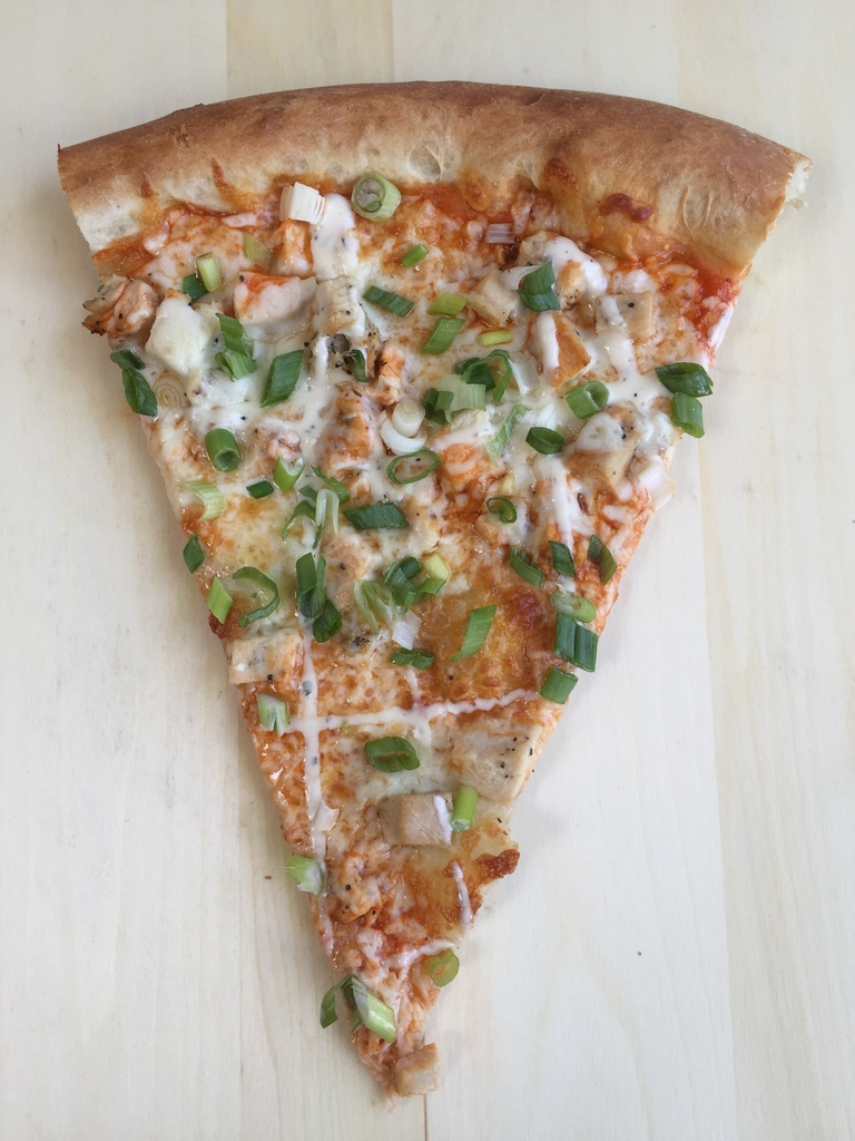 efnypizza's tweet photo. Sunday slice: Buffalo Ranch with roasted chicken, green onions, mozzarella, drizzled with ranch on a wing sauce base https://t.co/hZYh3HfxCH