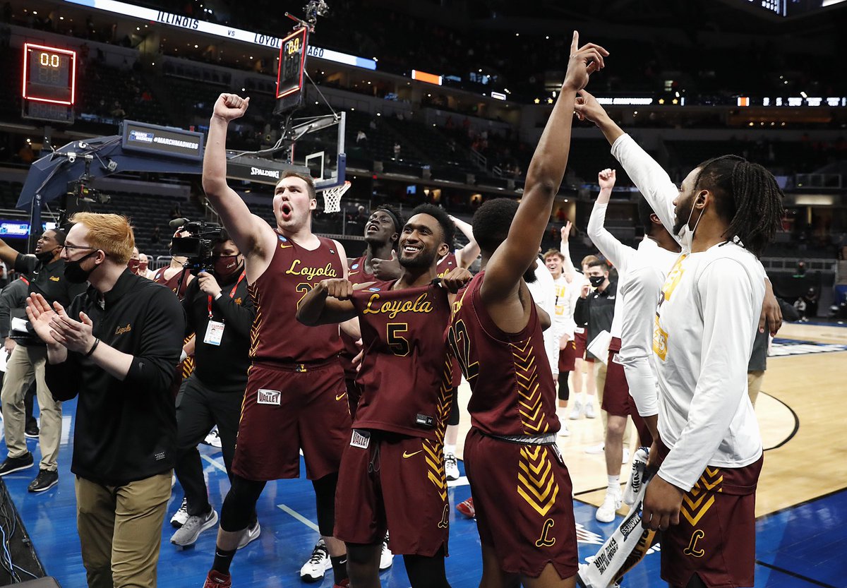 Loyola Men's Basketball tweet media