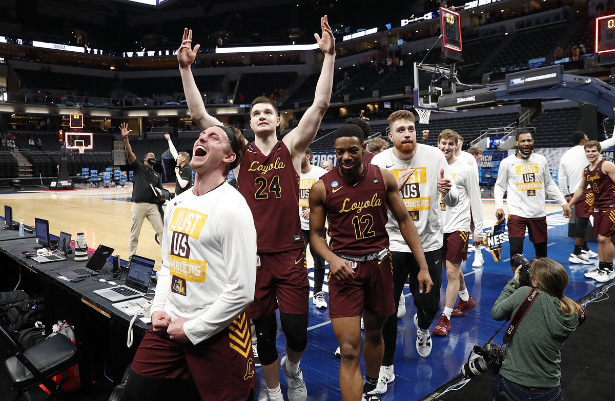Loyola Men's Basketball tweet media