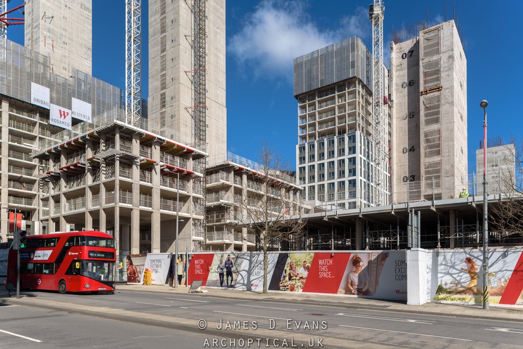 archoptical's tweet photo. Cherry Park, Westfield, Stratford #cherrypark, #westfield, #stratford, #construction, #architecture, #london, #photography https://t.co/UBlht4UFan