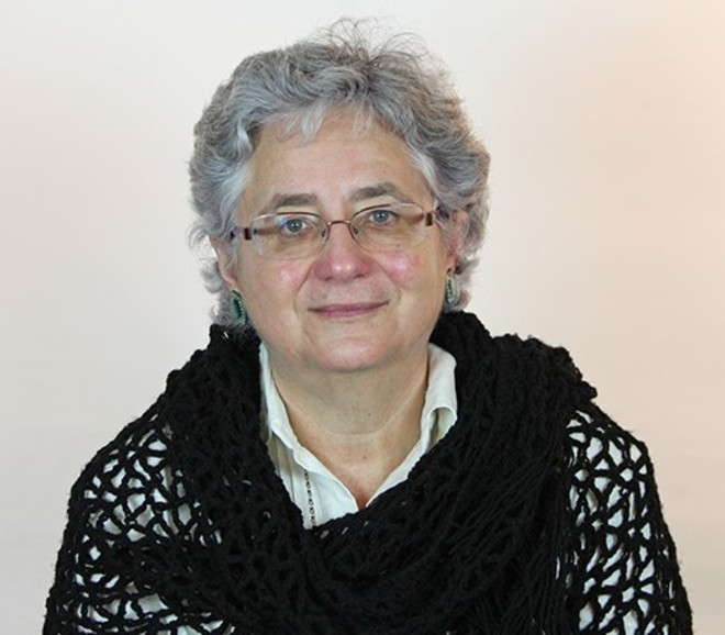 Esta señora es Montserrat Galcerán, La concejal con nueve inmuebles que apoya a los okupas, y que en Argüelles hizo de nuestra vida un infierno #STOPokupas #leyantiocupas