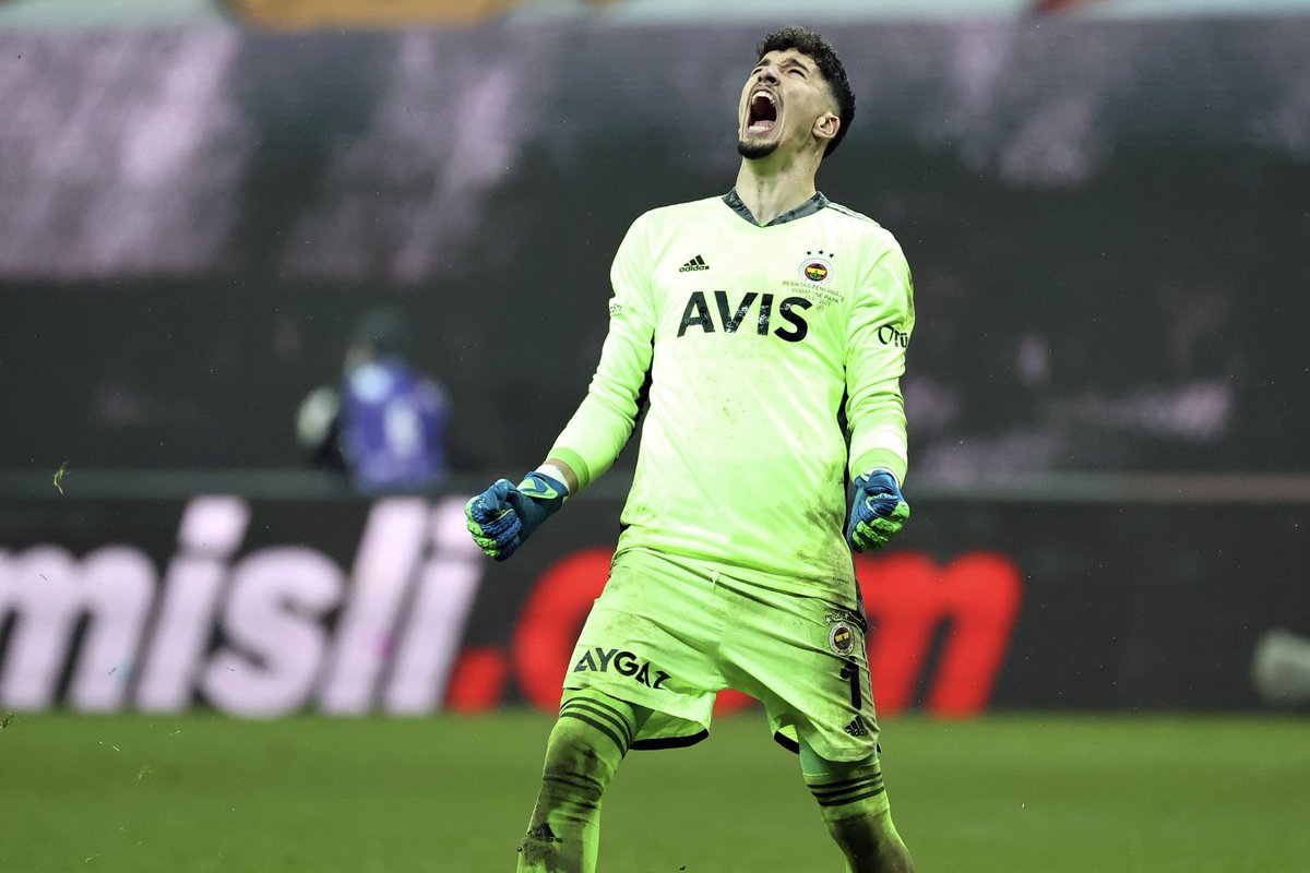 Altay Bayındır. Hakkım helaldir. 🧤