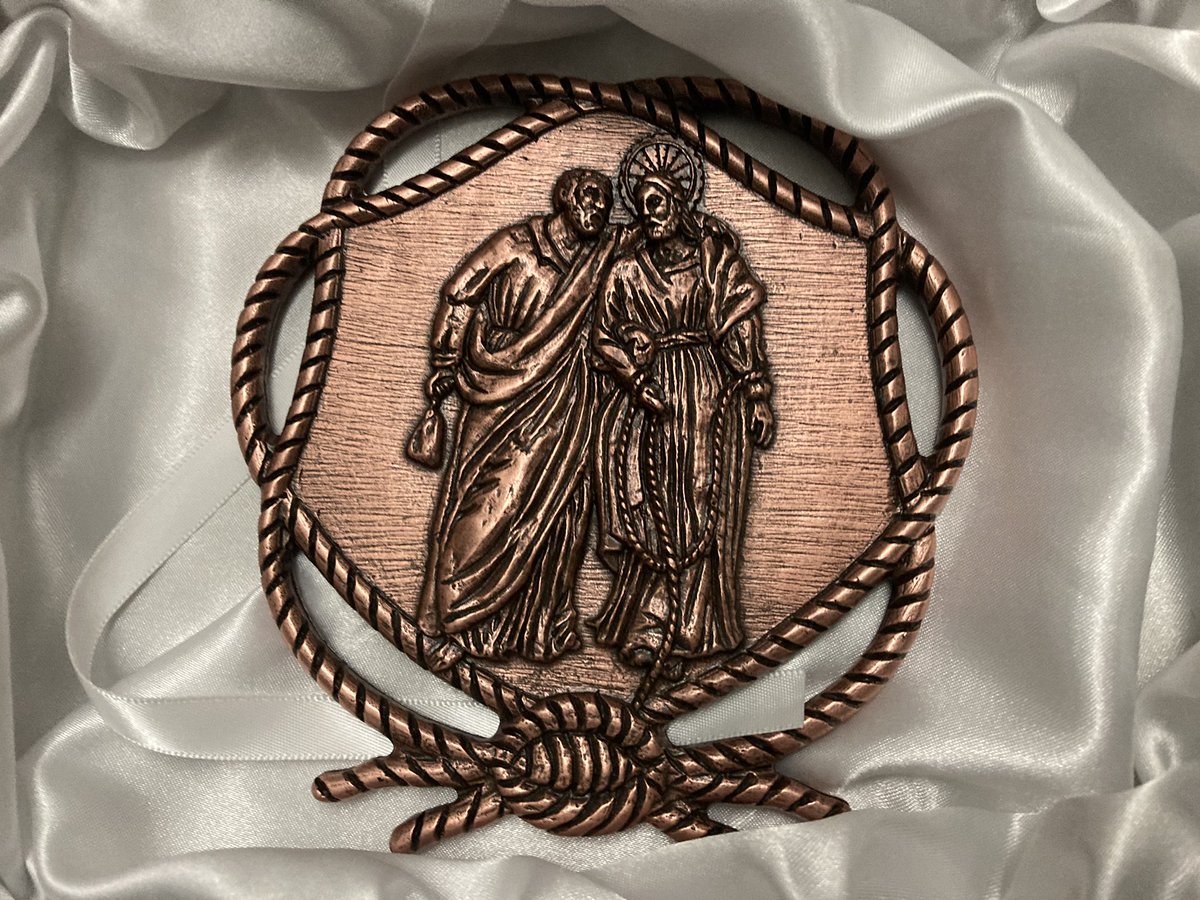 #Felicidades a la Cofradía del <a href="/Prendimientozgz/">Prendimientozgz</a> por su #75aniversario y les agradecemos habernos invitado a esta emotiva celebración.