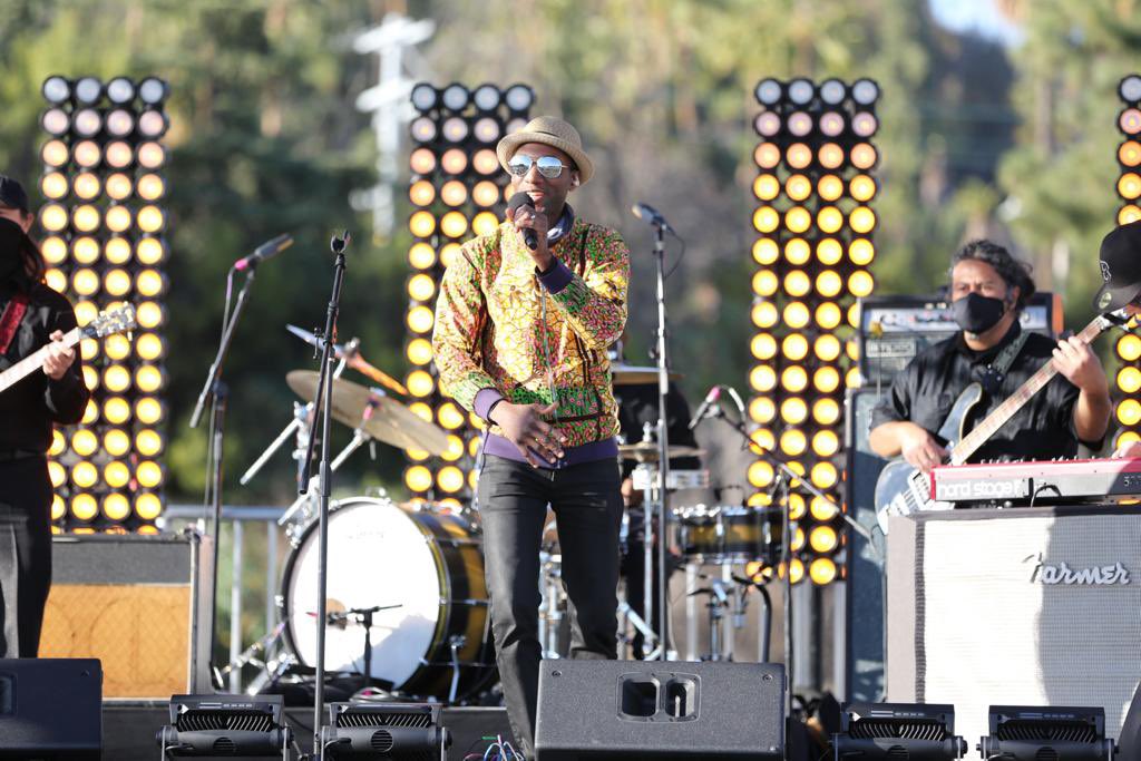aloeblacc's tweet photo. Did you catch the #RockNRelief concert? You can still donate to @coreresponse to help fund free vaccinations and COVID tests across the country. https://t.co/i9xVd3PLz0
#LoveIsTheAnswer 

Photo Credits:
Micah Slay 
Chris Jaymes / Neal Lett https://t.co/IY1gILP6wj
