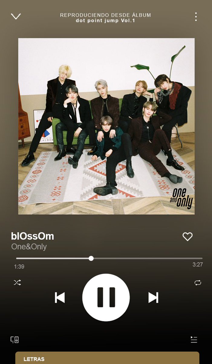 vericrazy_'s tweet photo. ❛ 𝐋𝐞𝐭'𝐬 𝐬𝐡𝐨𝐰 𝐰𝐡𝐨 𝐰𝐞 𝐚𝐫𝐞 ! ( % ) verıcrαzч song updαte : dα̈mon's choıce. | #5MwithOnO #blOssOmYaYa

 [#DM_Playlist] Also, hoy vengo animado como para hacer varias recomendaciones y estos chicos también me han sorprendido demasiado con su música. !¡ https://t.co/A89wsh1hOh
