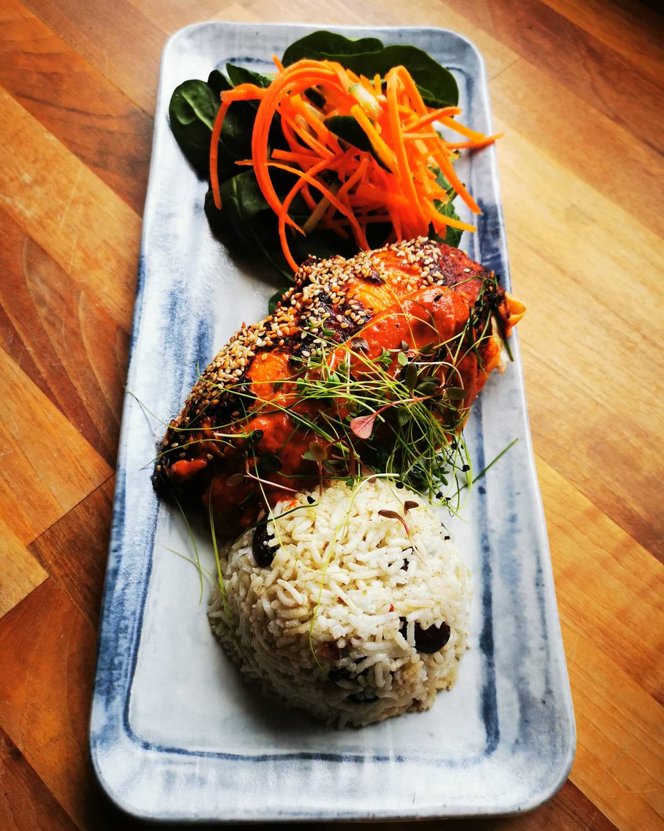 grandcruchocs's tweet image. Tried out my first recipe from the @mobkitchen cookbook, and it was a blinder! Peri peri chicken with coconut rice. So easy to make and a proper dinner-winner this evening. Looking forward to making some more recipes from the book soon
.
.
#sundaydinner #spicy #mobkitchen