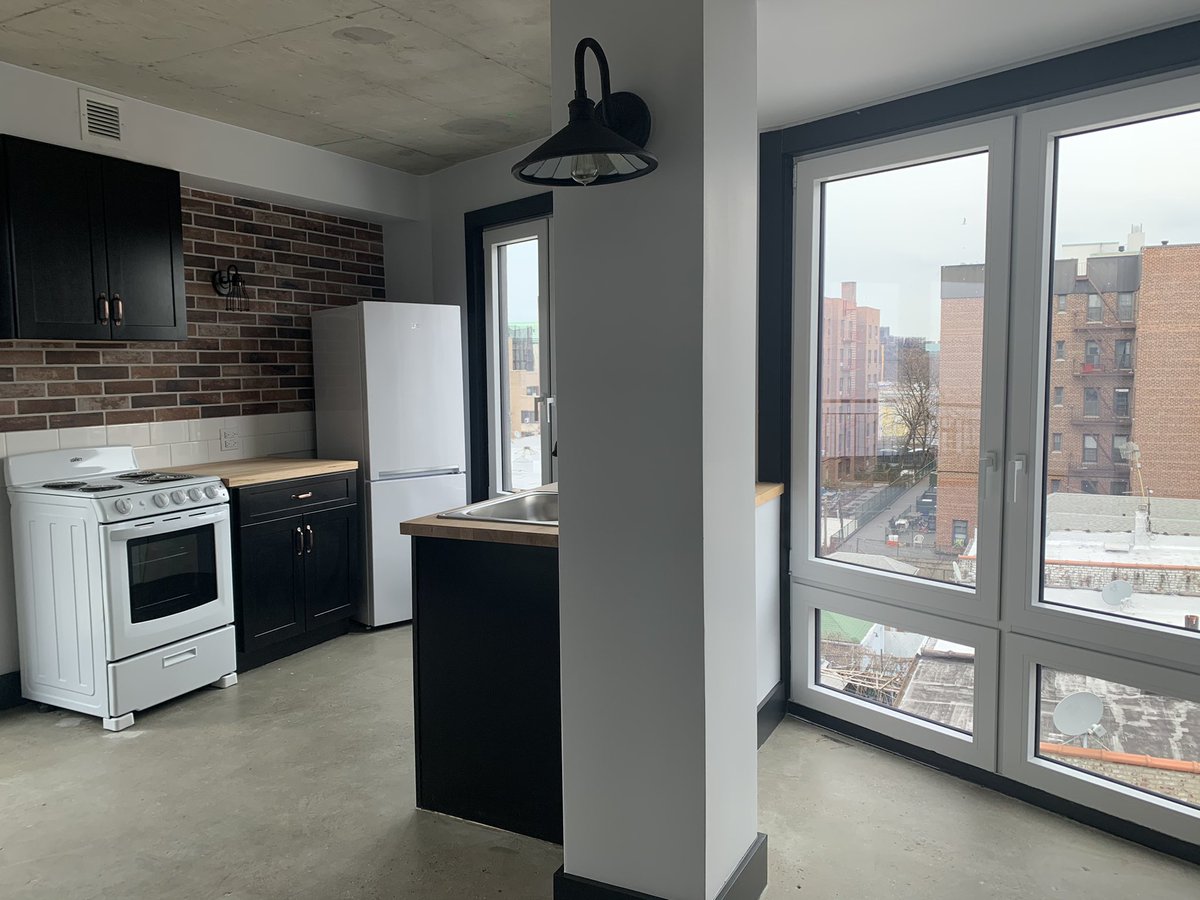 kingdavid_04's tweet image. We up!!! 🙌🏾🙌🏾💫💫❤️❤️ #bathroom #views #viewsfromthe6 #balcony #newbeginnings