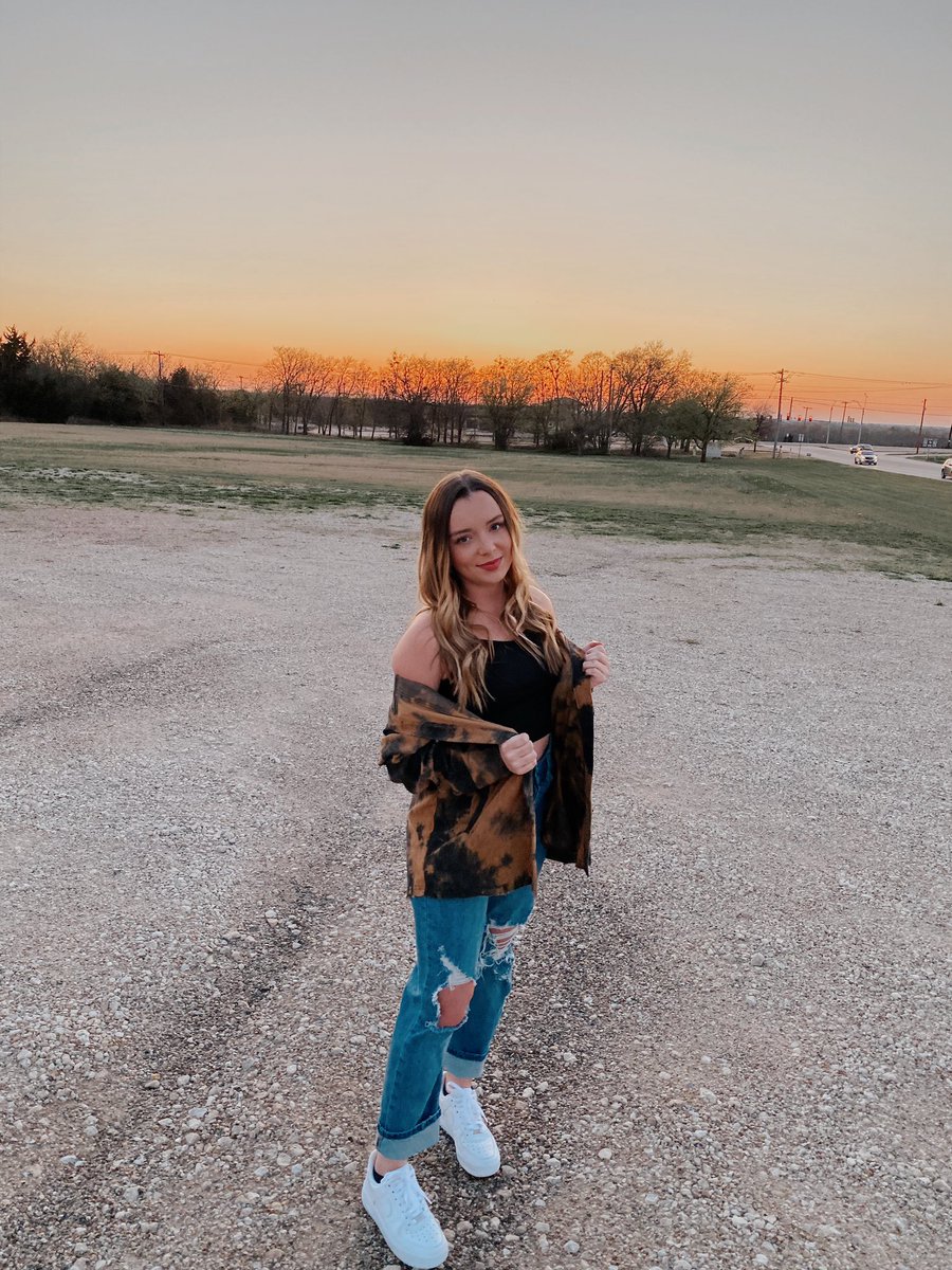 Sunsets on a dreamer 💫