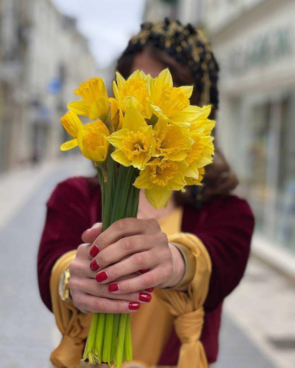CitronetCerise's tweet photo. Aujourd'hui ,dans mon pays et dans la plupart des pays ils fêtent deux fêtes importantes: 
1. La fête des Mères. 
2. La Fête de (NEWROZ) la nouvelle année pour les kurdes 2721.
Je souhaite une bonne fête de NAWROZ à ma famille et à tous mes amis et à vous aussi🌼🍃 Happy NAWROZ. https://t.co/1Kyl6F7GBY