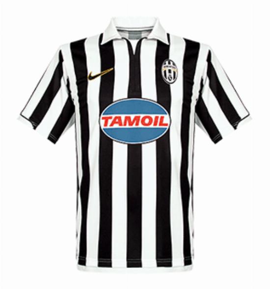 Grenque's tweet photo. @pacoquinzanos Buffon, Zebina, Chiellini, Marchisio, Nedved y Del Piero. Y sin duda su camiseta y escudo eran mucho mejores https://t.co/Yp3hKnTezx