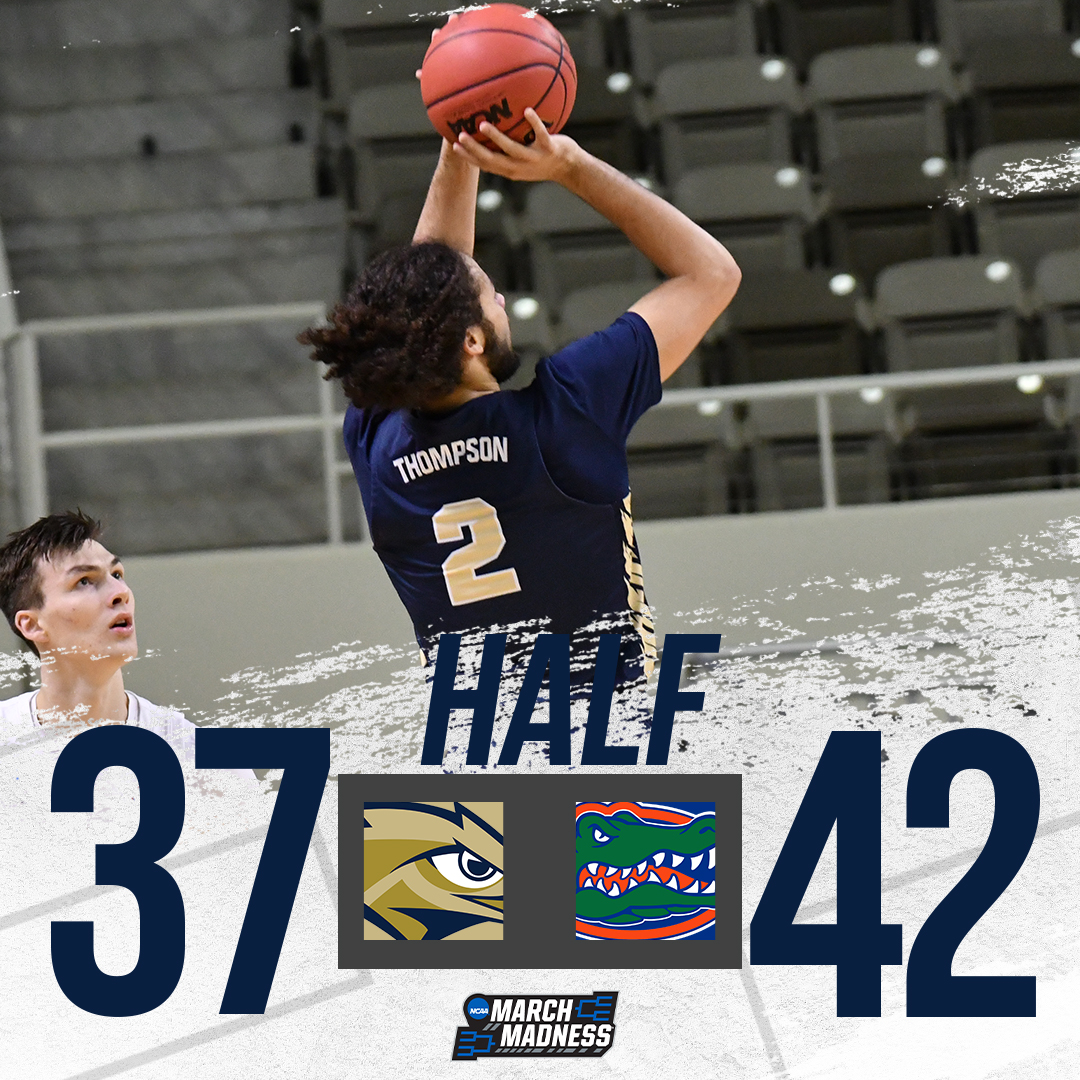 ORUMBB's tweet photo. Abmas (16), Obanor (8) and Thompson (7) leading the #ORUMBB offense and defense forces 10 Gator turnovers at halftime
#MarchMadness https://t.co/KTfF9qC4np