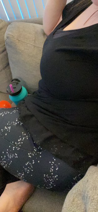 Im sitting on your couch, what are you going to do? https://t.co/dd7BCkUka2<a href="/tag/cum"class="tags"><span>#cum</span></a><a href="/tag/vibrator"class="tags"><span>#vibrator</span></a><a href="/tag/morningsex"class="tags"><span>#morningsex</span></a>