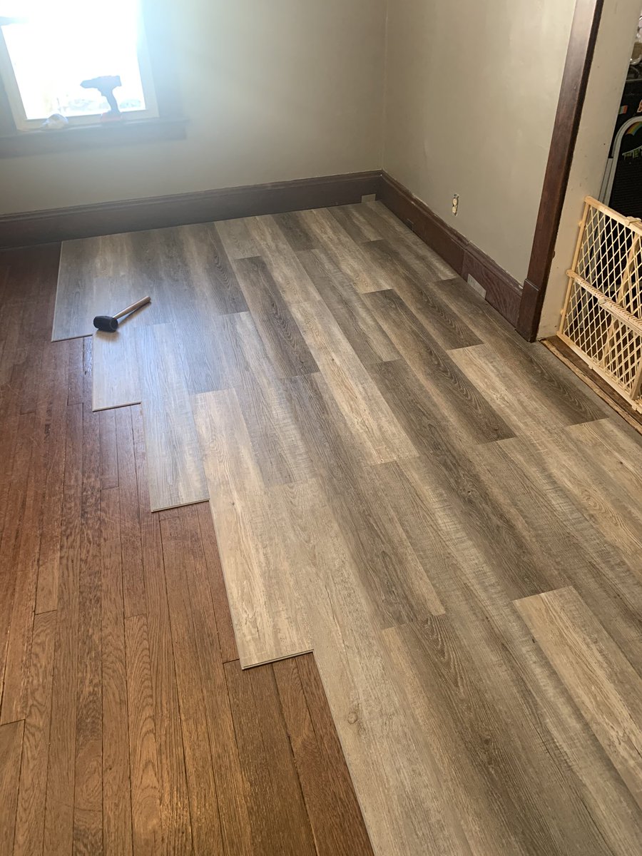 JasonHall87's tweet photo. My weekend project.. New flooring in the downstairs! #INeedAnotherWeekend https://t.co/vcbfDMPwDl