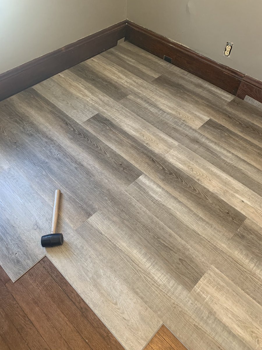 JasonHall87's tweet photo. My weekend project.. New flooring in the downstairs! #INeedAnotherWeekend https://t.co/vcbfDMPwDl