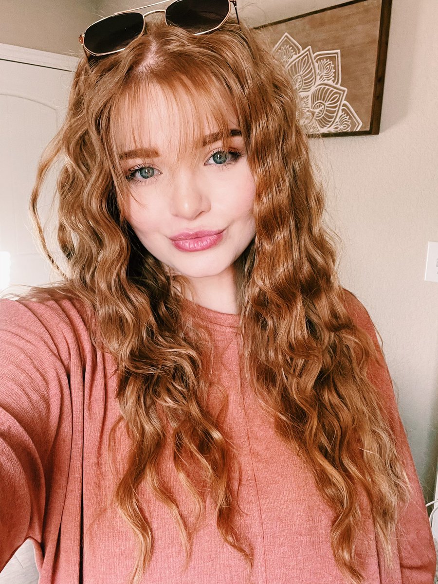 calibenton's tweet photo. Finally after 2 years of wanting them, I got bangs https://t.co/LBf6SxGKh7