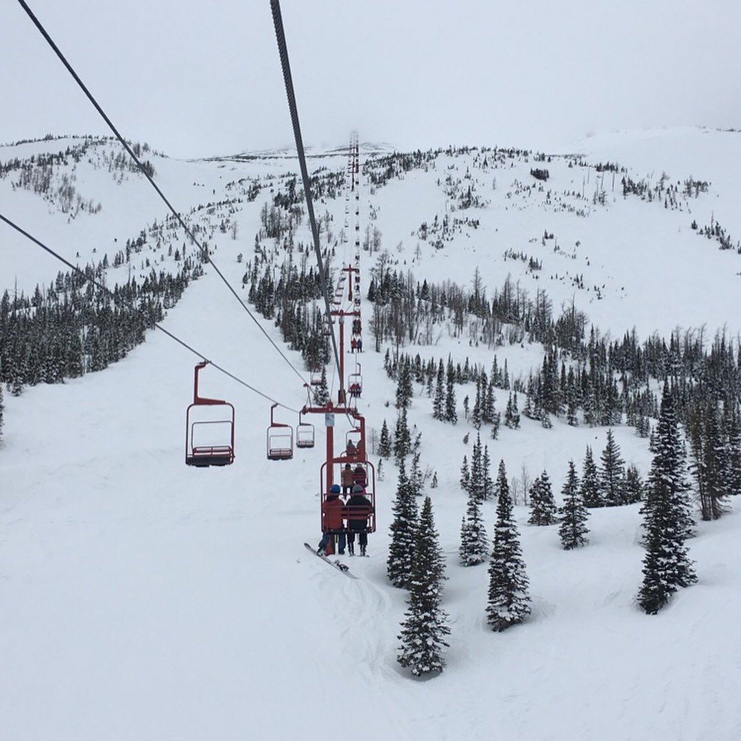 mack13flex's tweet photo. #mackenzietoppeakcontest #toppeakcastlemountainresort @SkiCastle https://t.co/iruTLOVto7