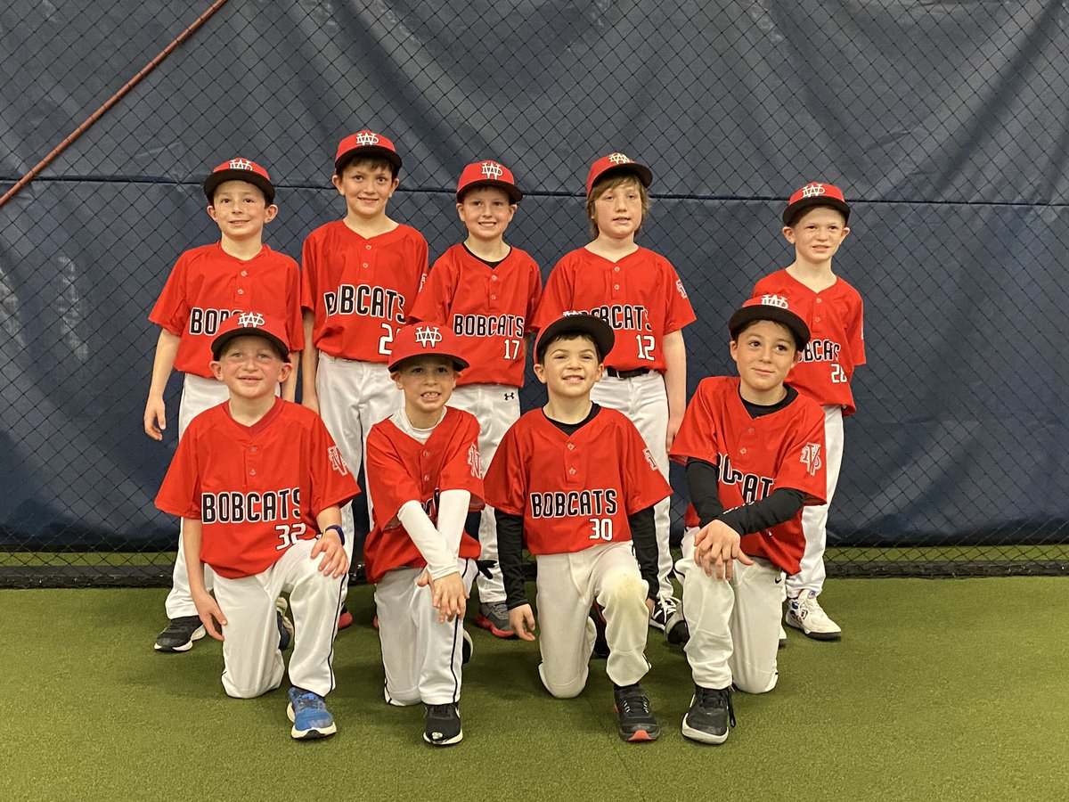 HoeferAndy's tweet photo. First tournament of the year for these 8u Bobcats as a member of the Western Dubuque Youth Baseball Club. 2-0 on the day! @WDHSbaseball https://t.co/xFs3qecGOl