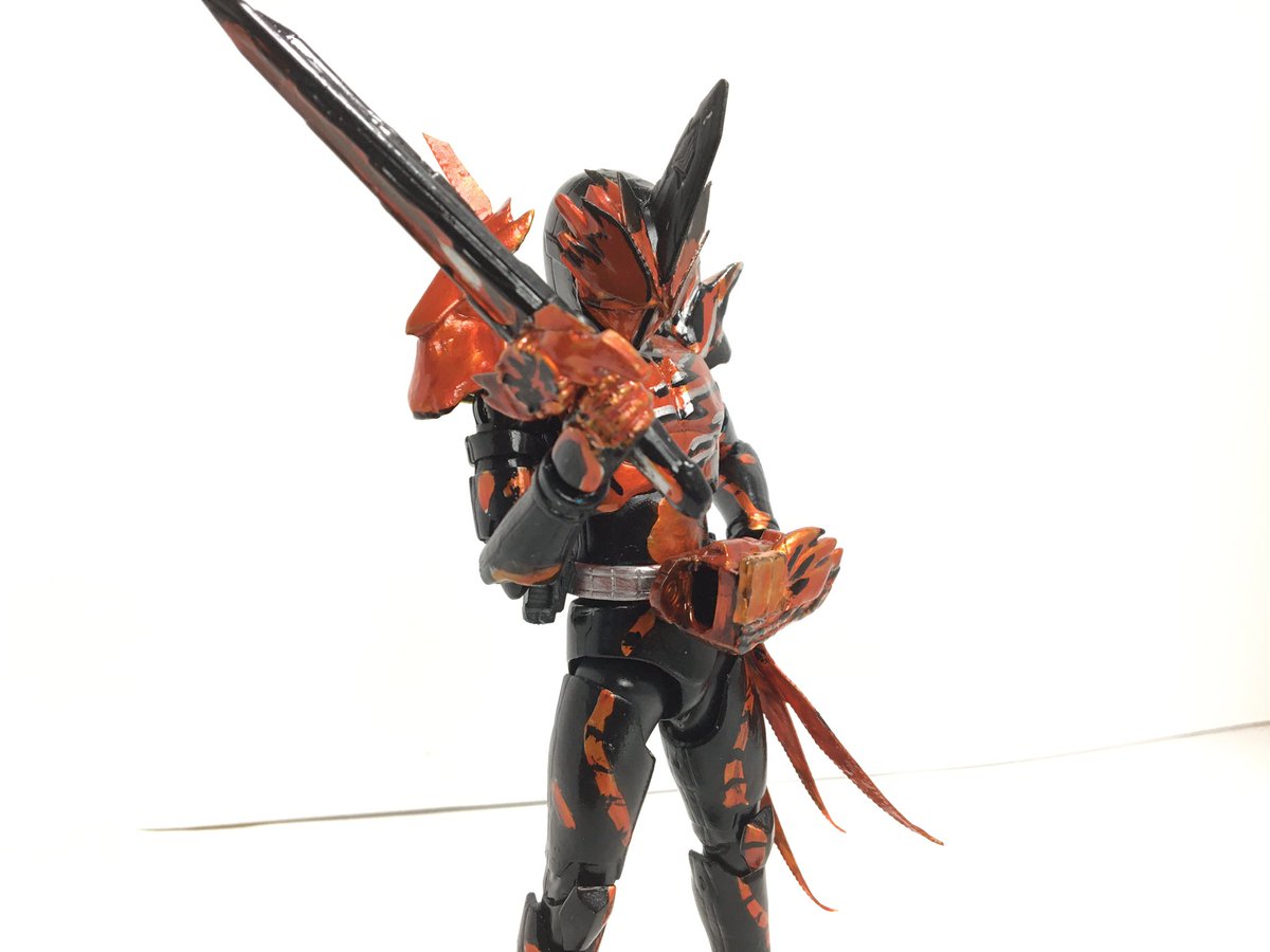 Nk Mu Sh フィギュアーツ改造 仮面ライダーファルシオンです 素体は劇中通りスペクターを使用 ブレードライバーはガチャのソードライバーを改造 オレンジはシルバーで下地を塗ってその上からクリアオレンジで塗りました 今後どうなるか楽しみです Nk Mu Sh フィギュアーツ改造 仮面ライダーファルシオンです 素体は劇中通りスペクターを使用 ブレードライバーはガチャのソードライバーを改造 オレンジはシルバーで下地を塗ってその上からクリアオレンジで塗りました 今後どうなるか楽しみです