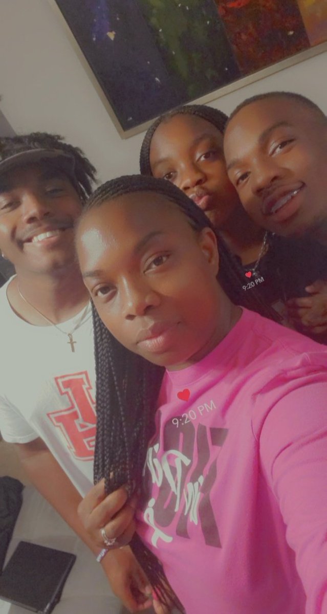 MistyLGipson's tweet photo. Enjoyed having all 3 of my babies under 1 roof!! #SfaMom #BaylorMom #HomeMom https://t.co/blgdzQOYWB